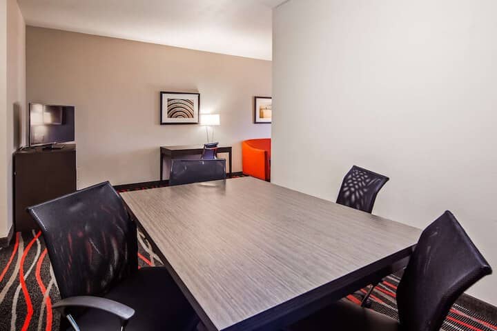 Room 19 of 31