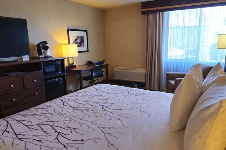 Room 31 of 60