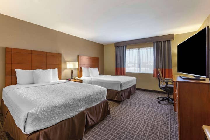 Room 8 of 37