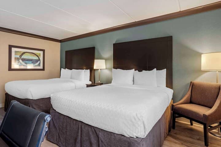 Room 13 of 60