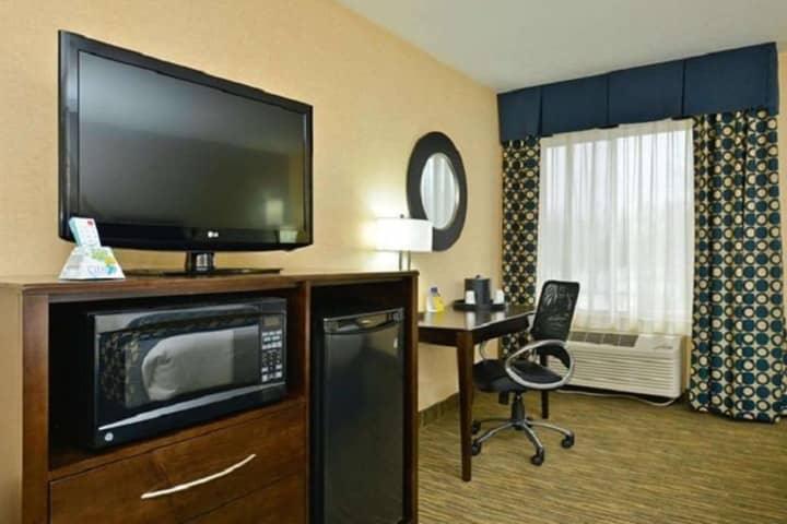 Room 15 of 42