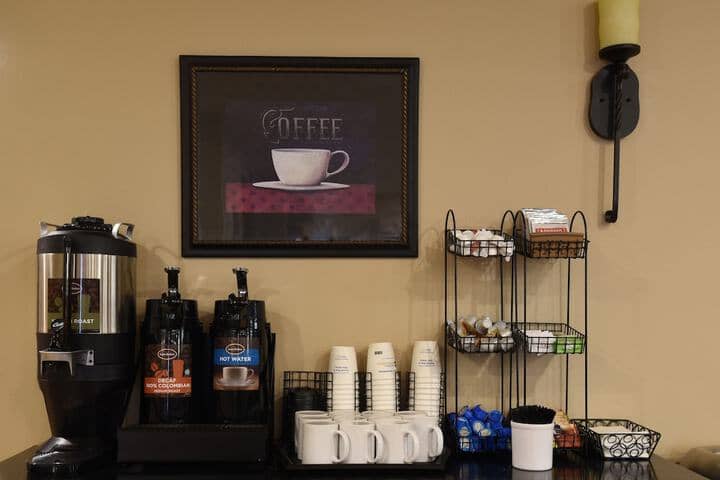Breakfast/Coffee Service 60 of 76