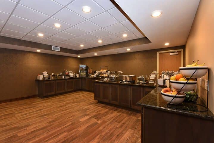 Breakfast/Coffee Service 56 of 76