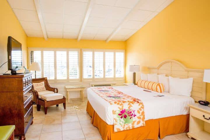 Room 11 of 22