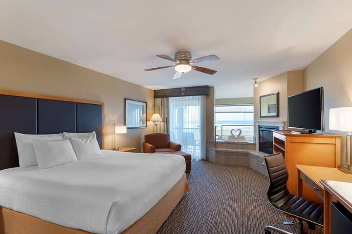 Room 14 of 76