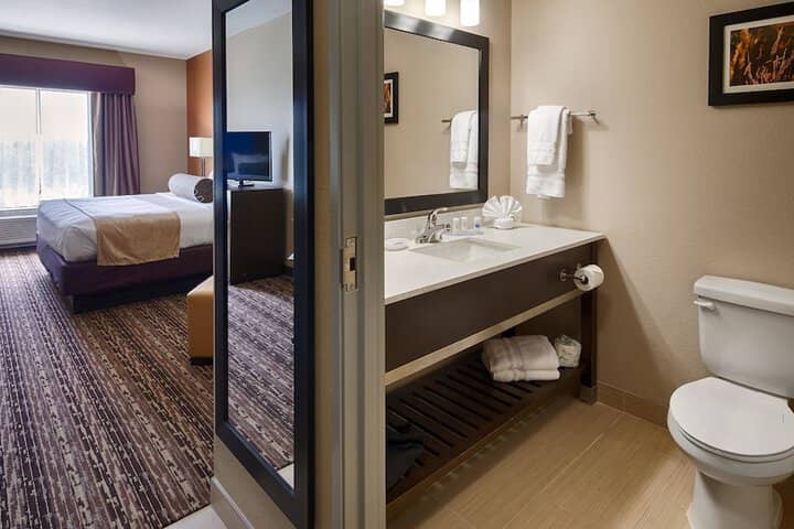 Room 7 of 14