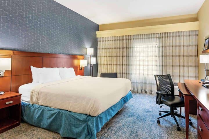 Room 8 of 45