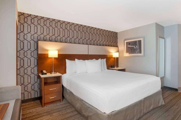 Room 15 of 59