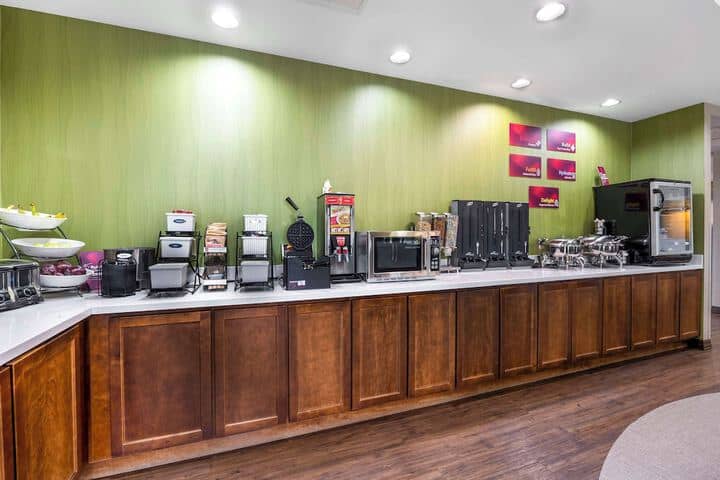 Breakfast area
