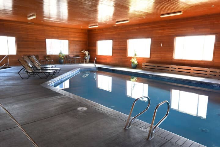 Pool 47 of 76