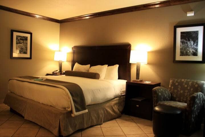 Room 4 of 42