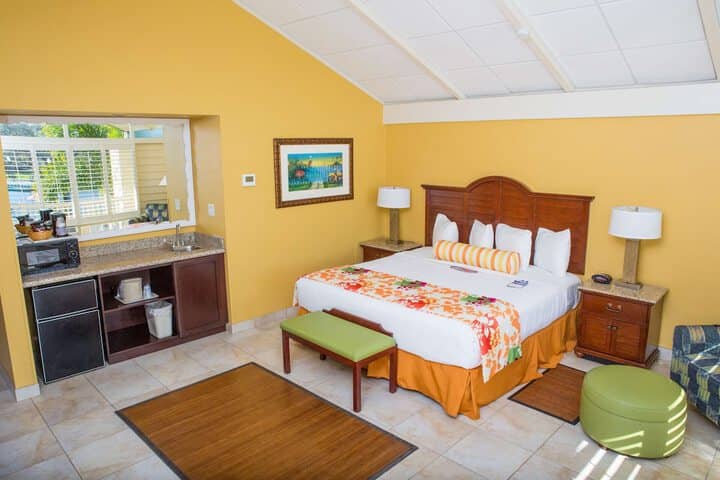 Room 13 of 22