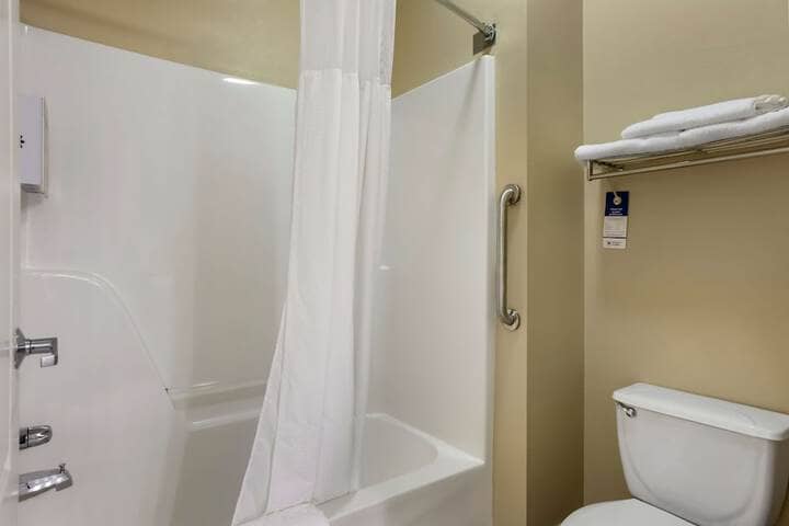 Room 18 of 35