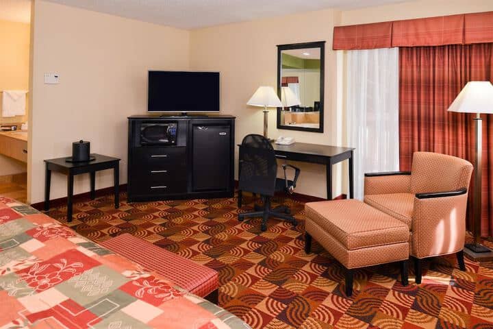 Room 8 of 21
