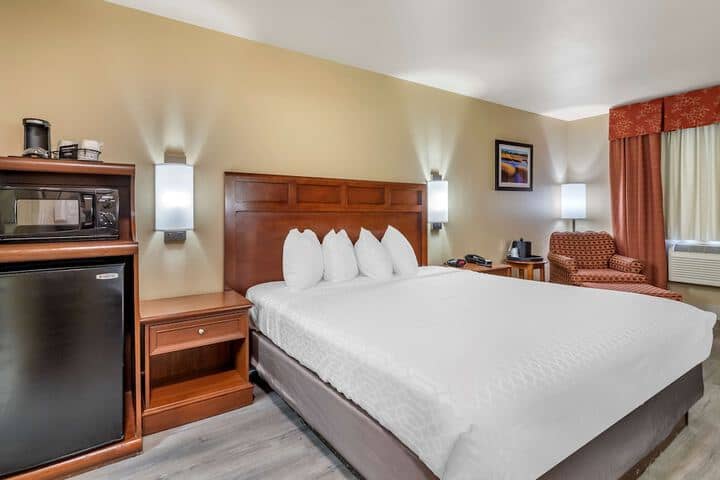 Room 14 of 25