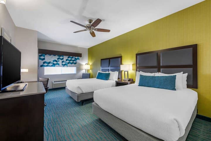 Room 8 of 41