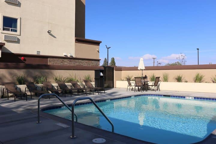 Pool 23 of 41