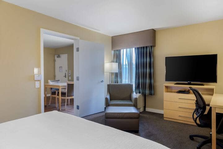 Room 8 of 59