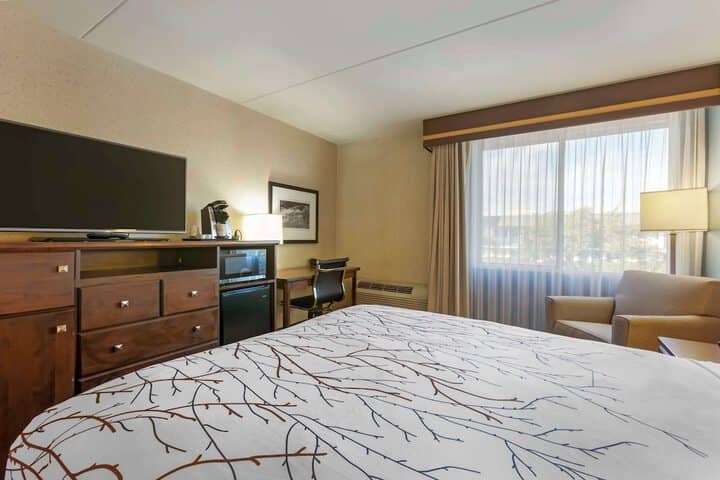 Room 17 of 60