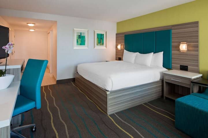 Room 3 of 23