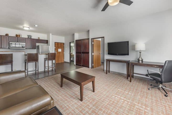 Room 8 of 30