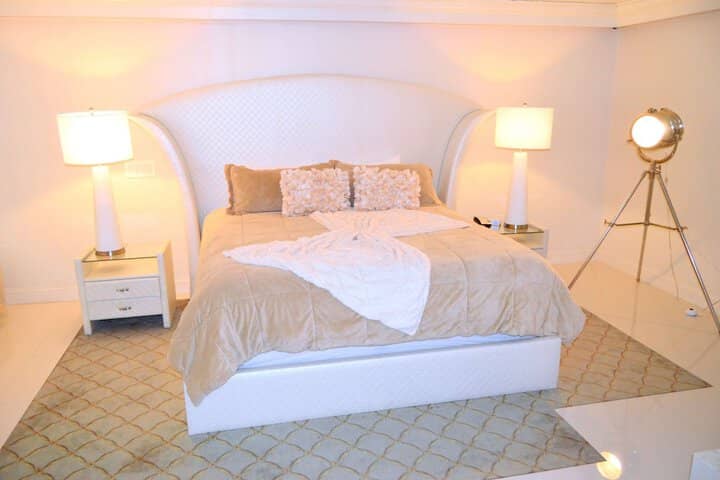Room 3 of 23
