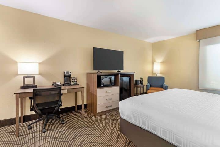Room 15 of 47