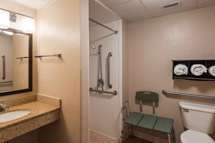 Room 20 of 26