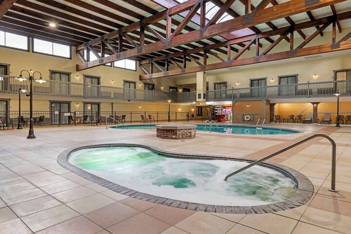 Pool 25 of 43