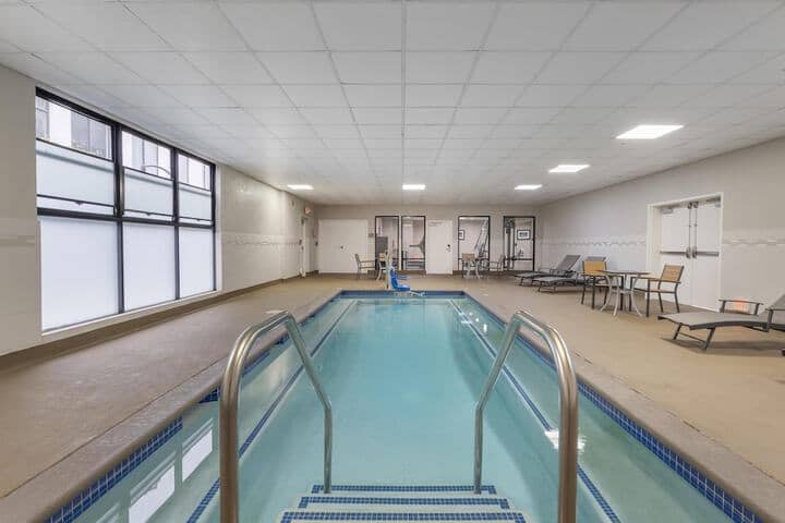 Pool 37 of 51