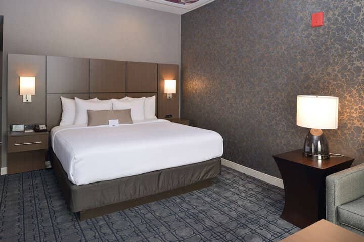 Room 19 of 42
