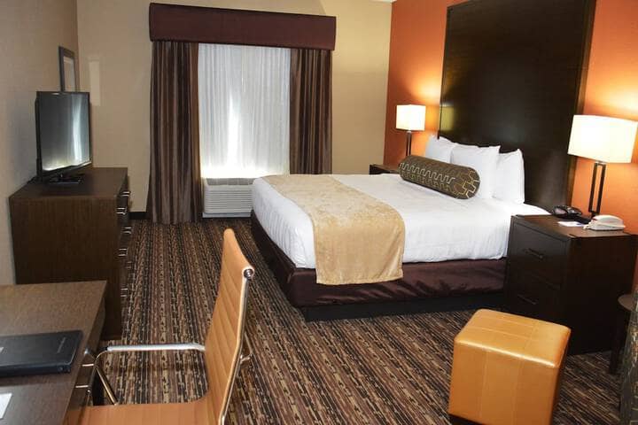 Room 4 of 14