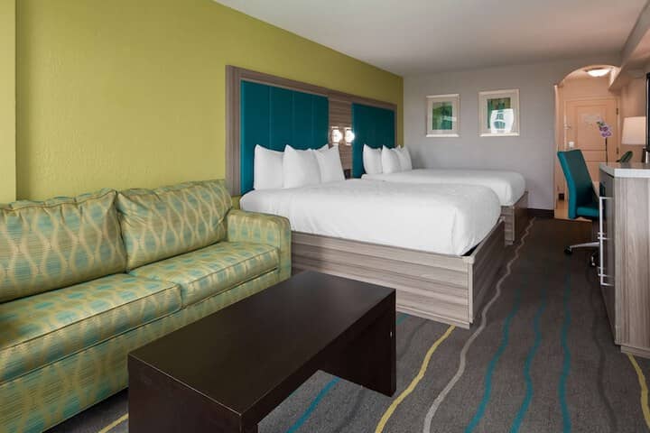Room 6 of 23