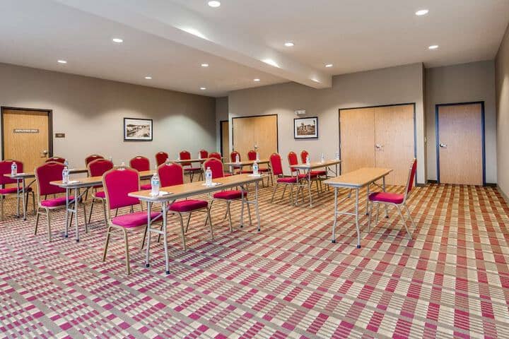 Meeting facility