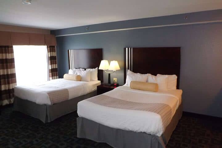 Room 9 of 20