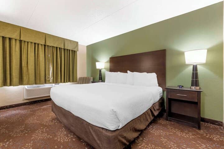 Room 15 of 43