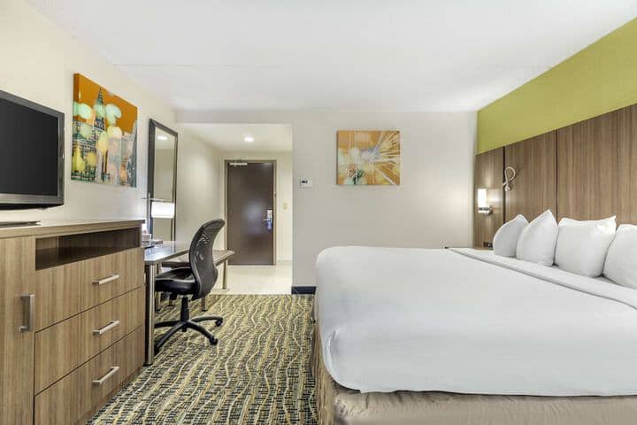 Room 15 of 39