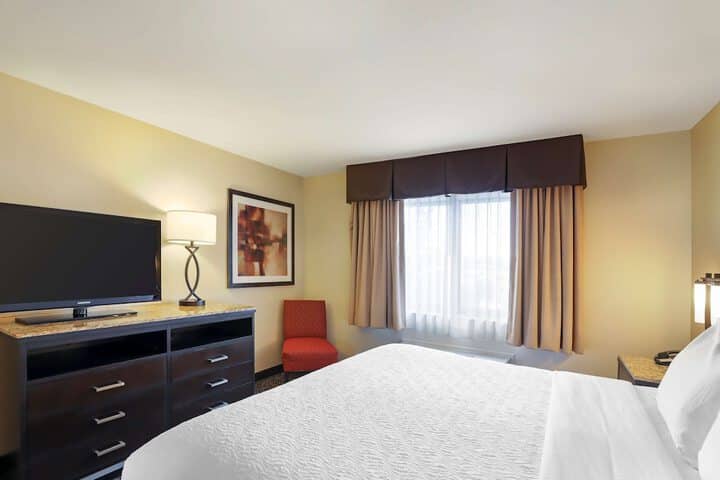 Room 15 of 34