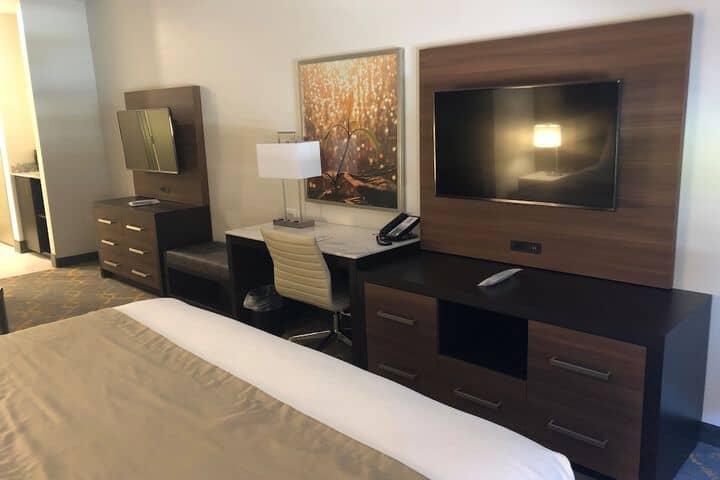 Room 8 of 55