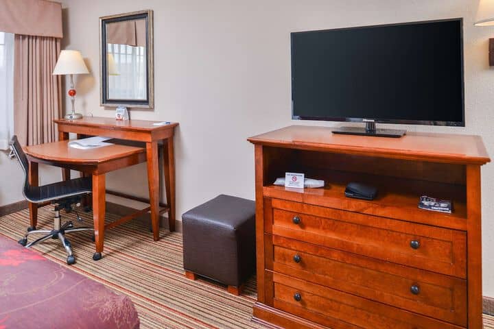 Room 26 of 43
