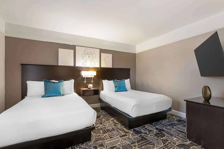 Room 21 of 70