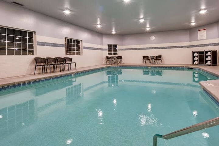 Pool 18 of 25