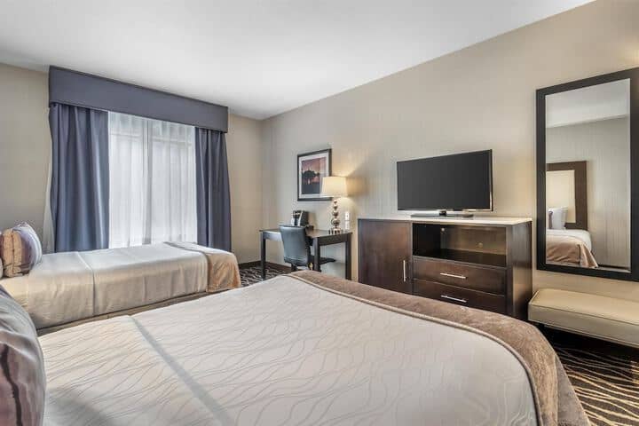 Room 15 of 51