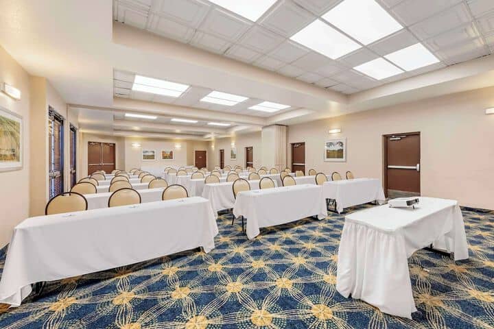 Meeting facility