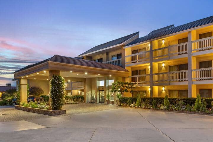 Hotel 62 of 63