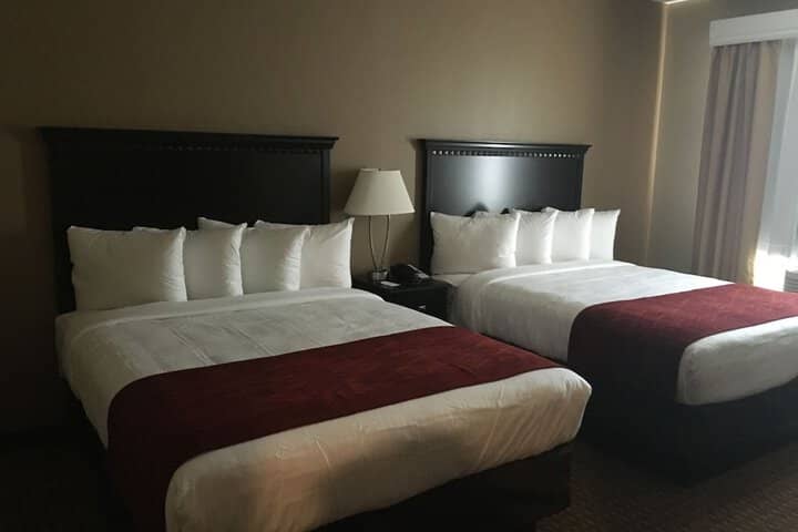 Room 4 of 76