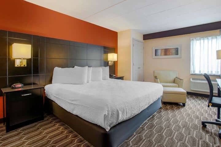 Room 5 of 27