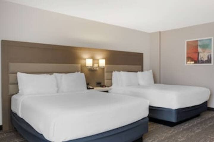 Room 16 of 117