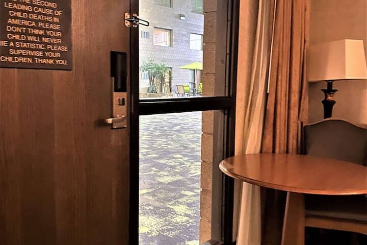 Room 14 of 69