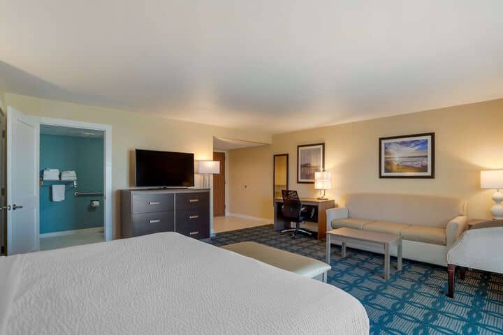 Room 21 of 46